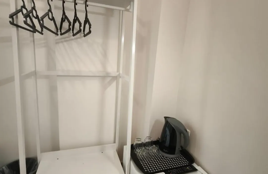 Beehive Mini Rooms-1